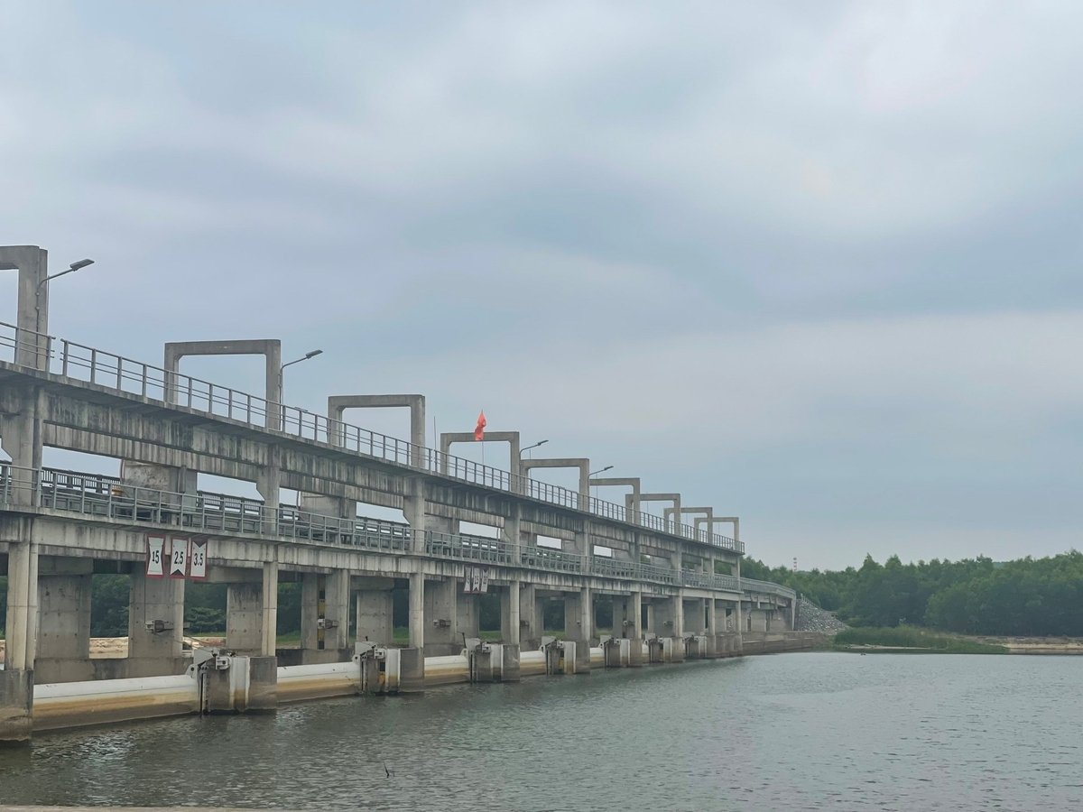 Bảo đảm an toàn cho công trình thủy lợi ứng phó bão số 12
