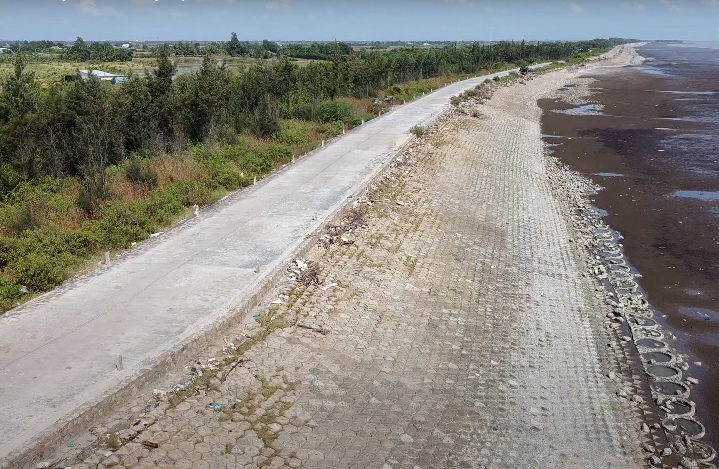 Đầu tư tuyến đê biển Gò Công 