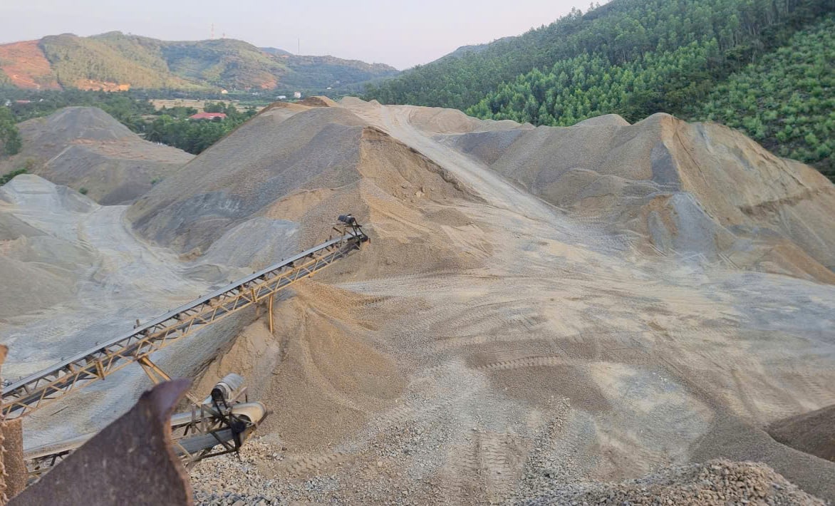 Khánh Hòa kiến nghị tháo gỡ vướng mắc khoanh vùng khoáng sản
