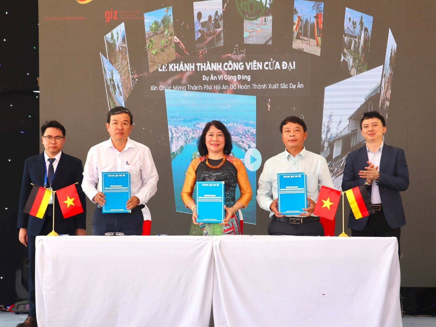 Khánh thành và bàn giao 'Hành lang xanh' phòng, chống xói lở bờ biển Hội An