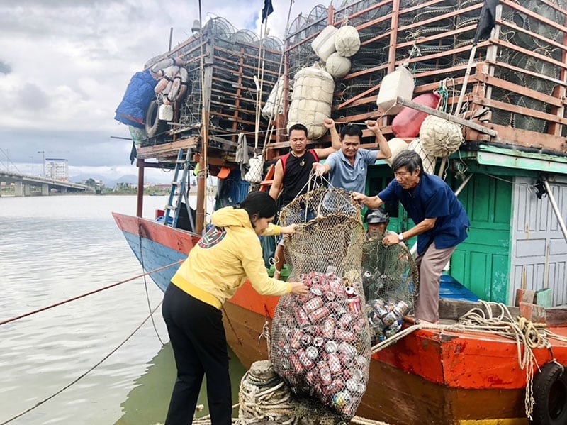 Giảm thiểu nhựa dùng một lần: Giải pháp cấp bách bảo vệ biển xanh 