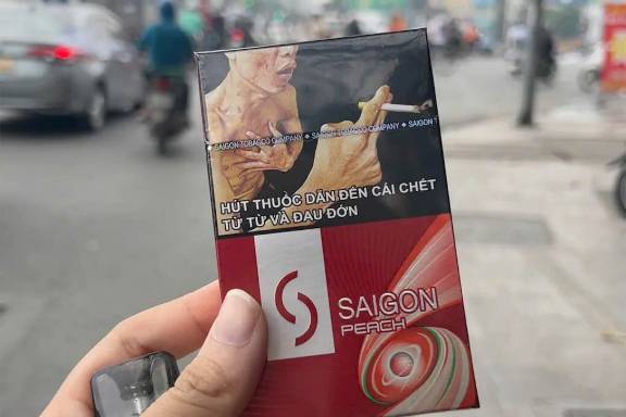 Thuốc lá làm tăng nguy cơ gây bệnh não mô cầu