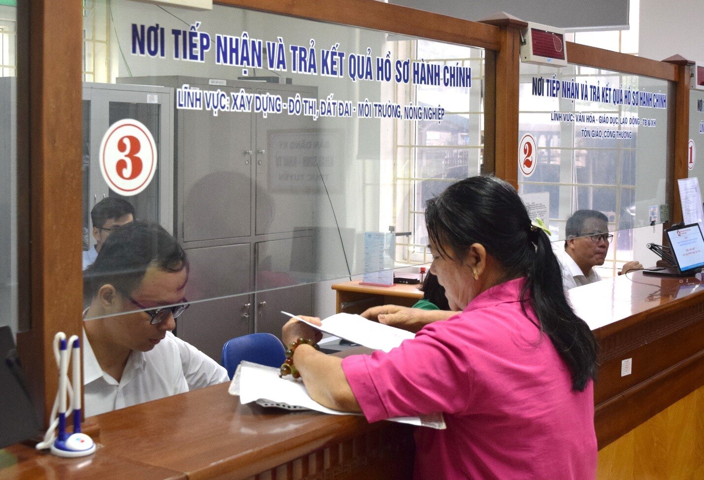 Phân cấp đất đai: [Bài 3] - Cấp xã sẽ trực tiếp cấp sổ đỏ 