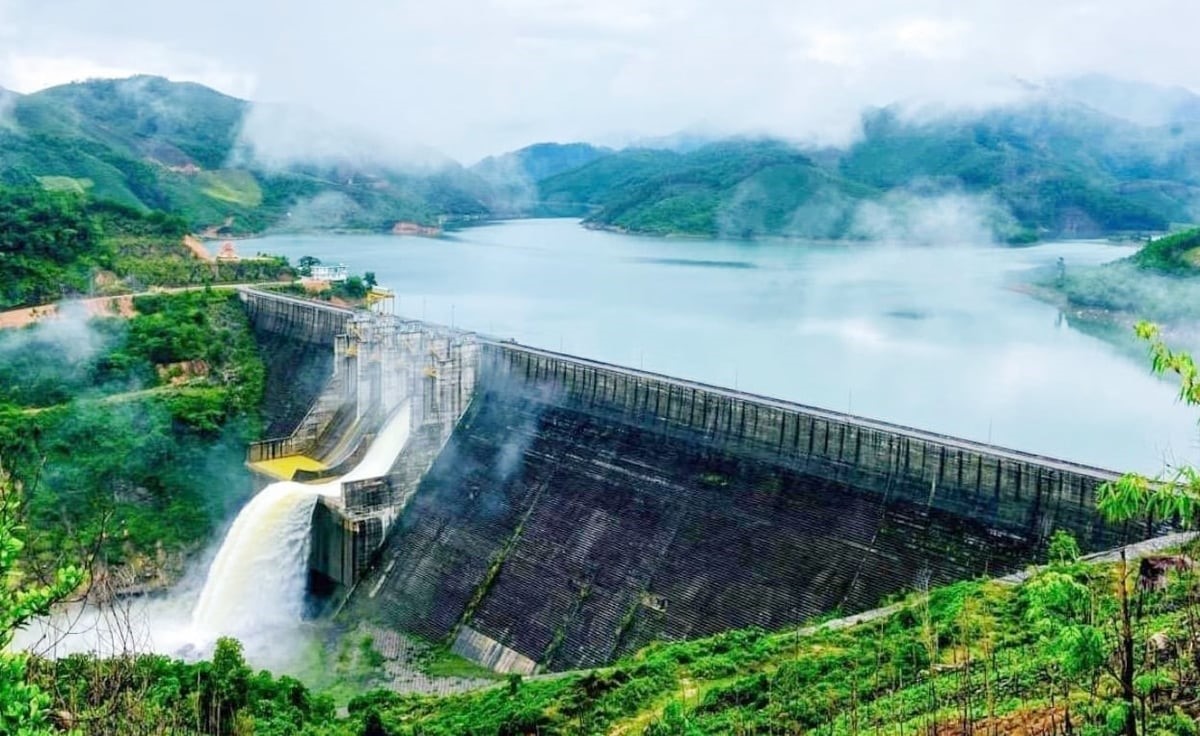 Ưu tiên dung tích hồ để cắt lũ, vận hành an toàn hồ đập 