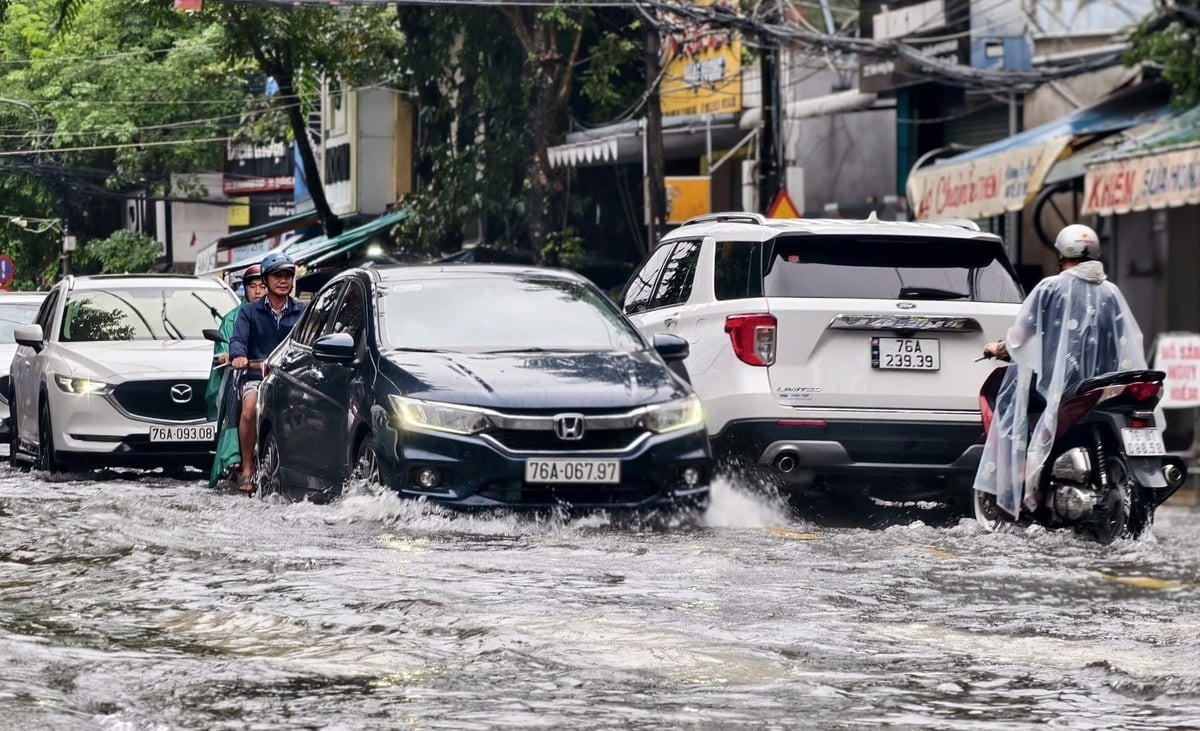 Gấp rút triển khai dự án thu gom, xử lý nước mưa, nước thải nghìn tỷ 