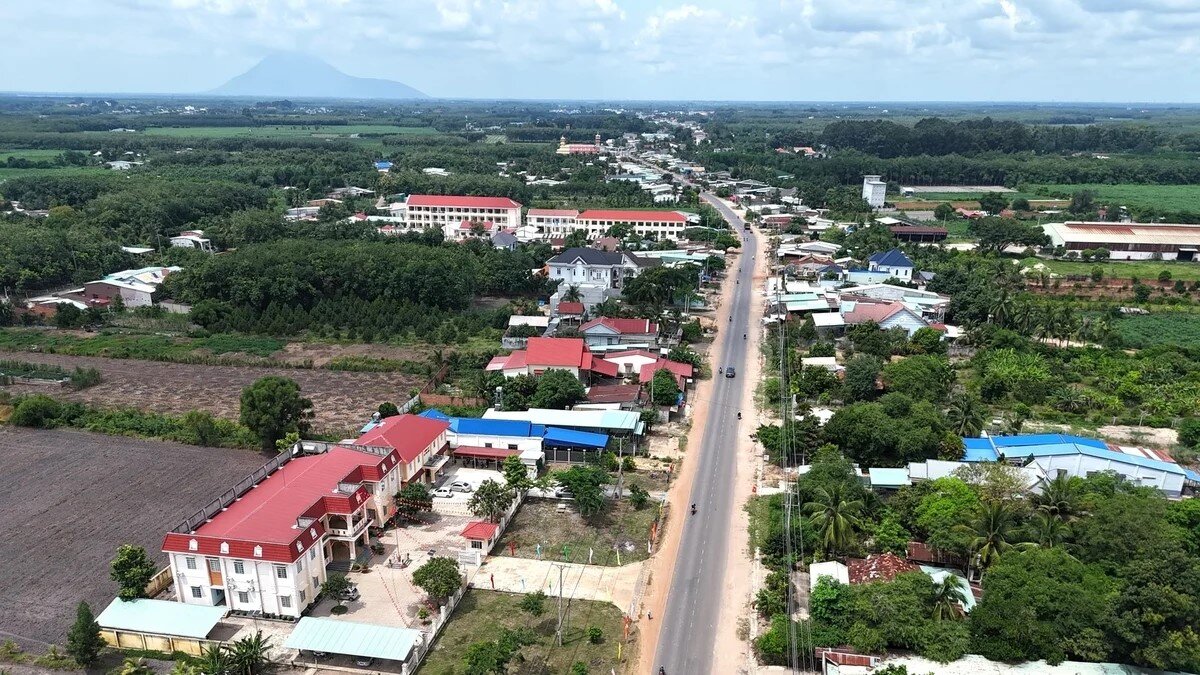 Tăng tốc đầu tư hạ tầng thiết yếu cho vùng đồng bào DTTS&MN