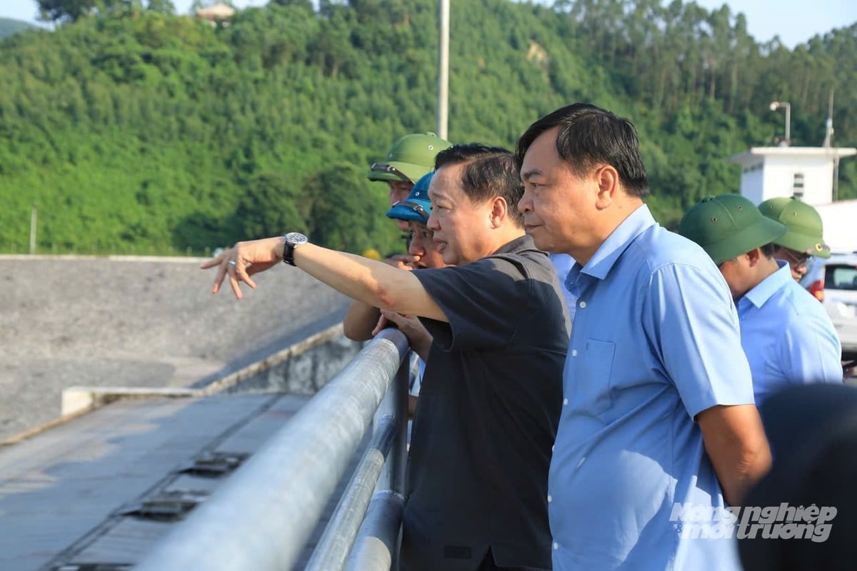 Phó Thủ tướng Trần Hồng Hà yêu cầu rà soát hồ chứa, an toàn hạ du