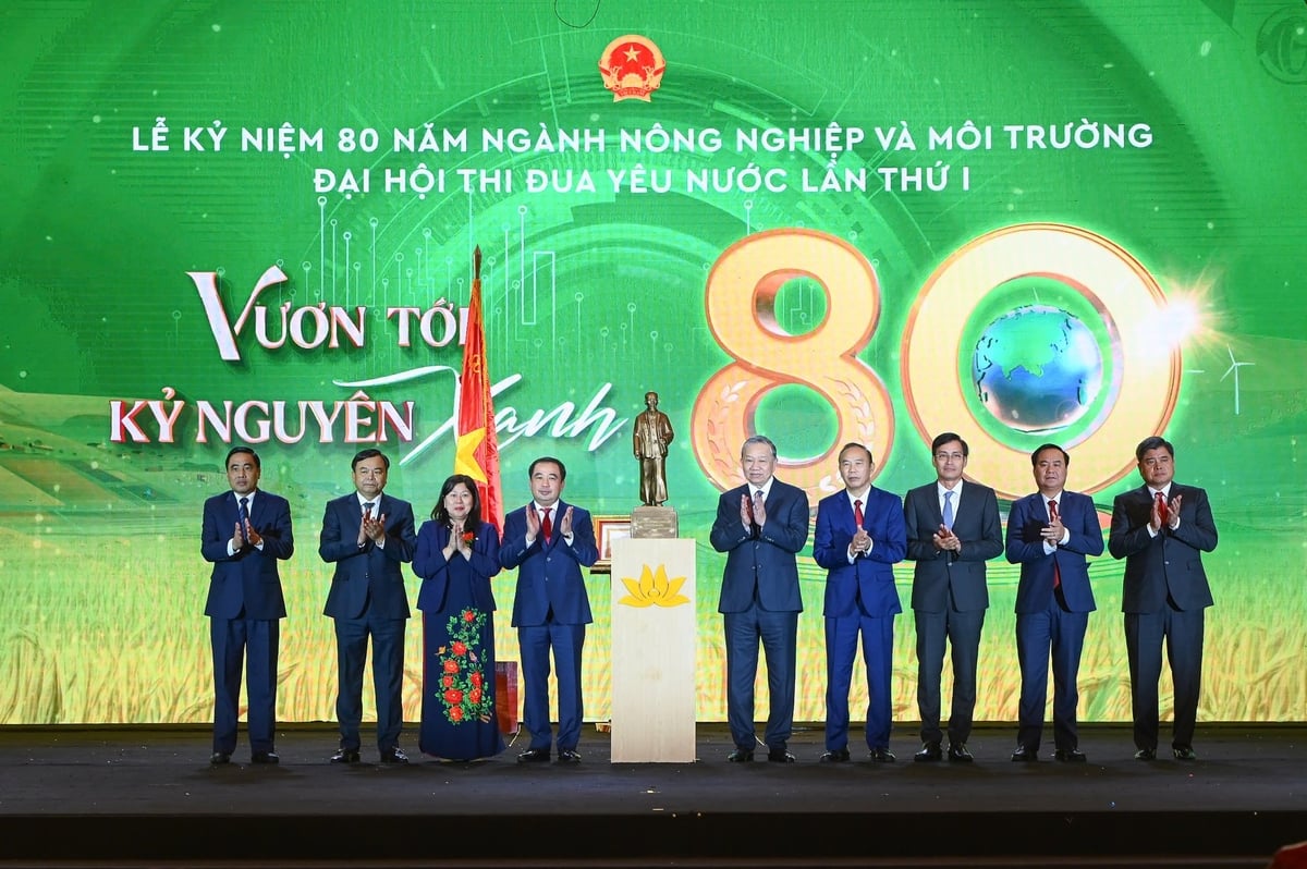 Bộ trưởng Trần Đức Thắng phát động phong trào thi đua yêu nước ngành NN-MT