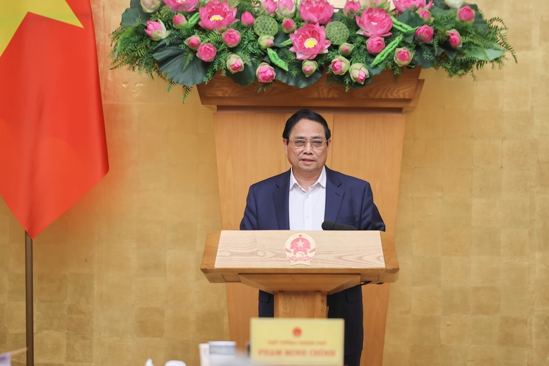 Thủ tướng yêu cầu kiên định mục tiêu, thực hiện '3 tăng tốc'