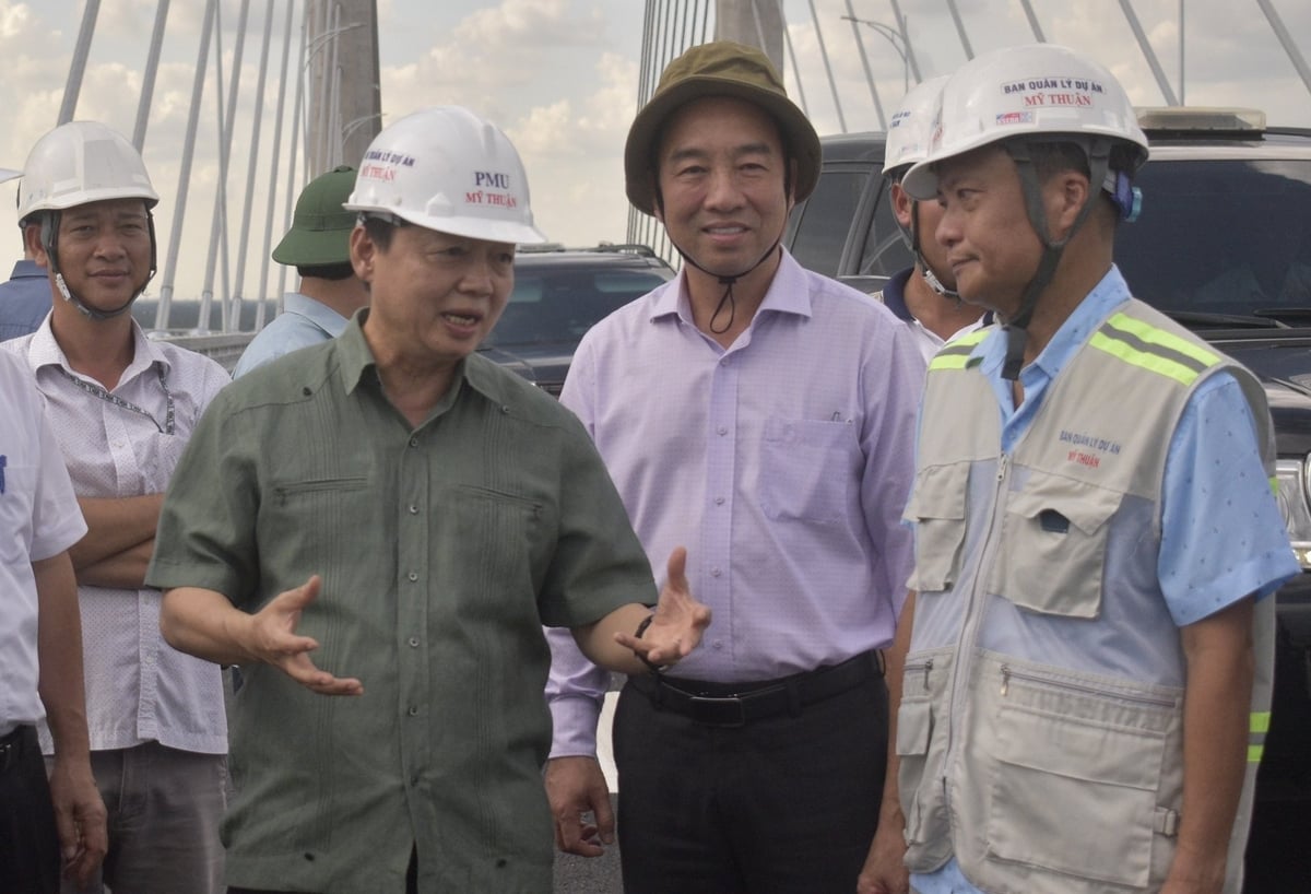Cầu về đích, dân có nhà, thủ tục hết rườm rà