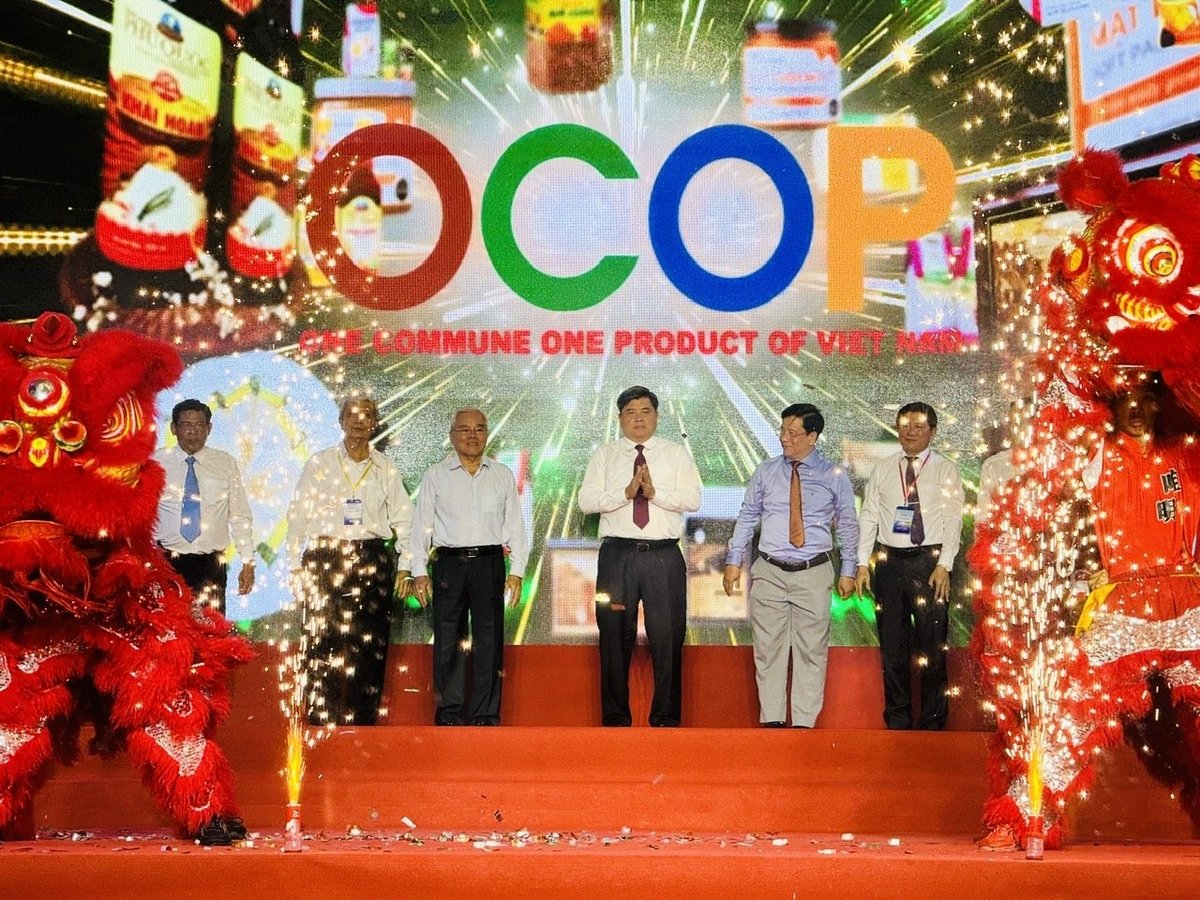 Khai mạc Diễn đàn OCOP vùng ĐBSCL 2025