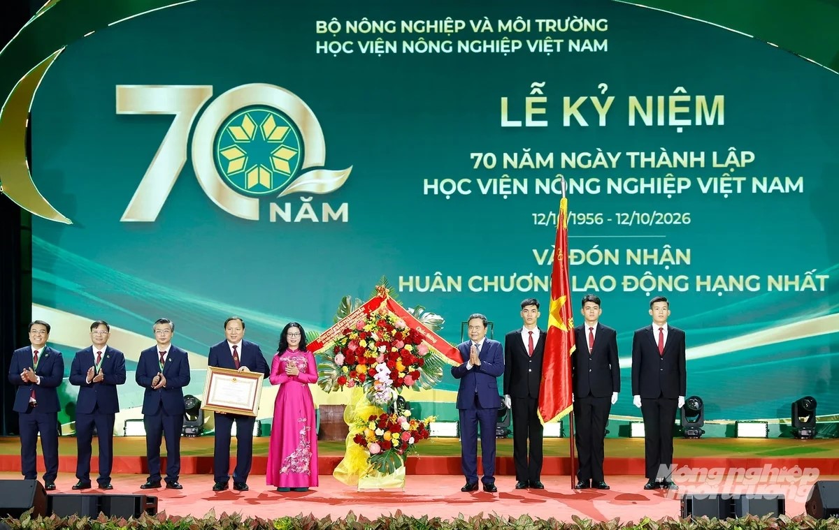 Chủ tịch Quốc hội Trần Thanh Mẫn: Gắn đào tạo, nghiên cứu với sản xuất, vì lợi ích nông dân